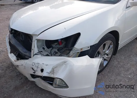 2010 Acura Rl 3.7 from USA, damaged, VIN JH4KB2F63AC001197